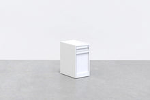 Load image into Gallery viewer, Totem Slim Rolling Pedestal